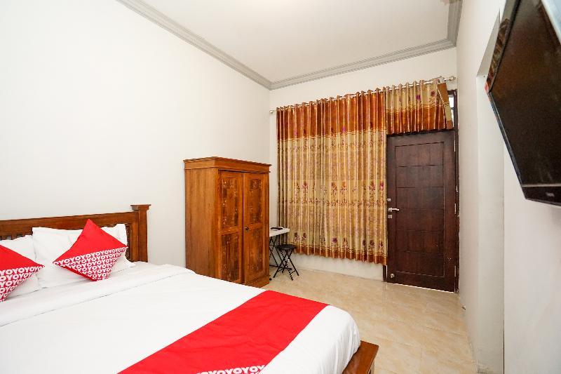 Reddoorz At Pondok Candra Surabaya Eksteriør billede