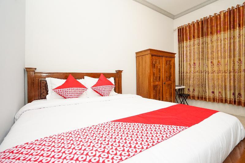 Reddoorz At Pondok Candra Surabaya Eksteriør billede